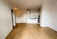 Entzückende 2-Zimmer-Wohnung mit großem Balkon - hofseitiger Grünblick