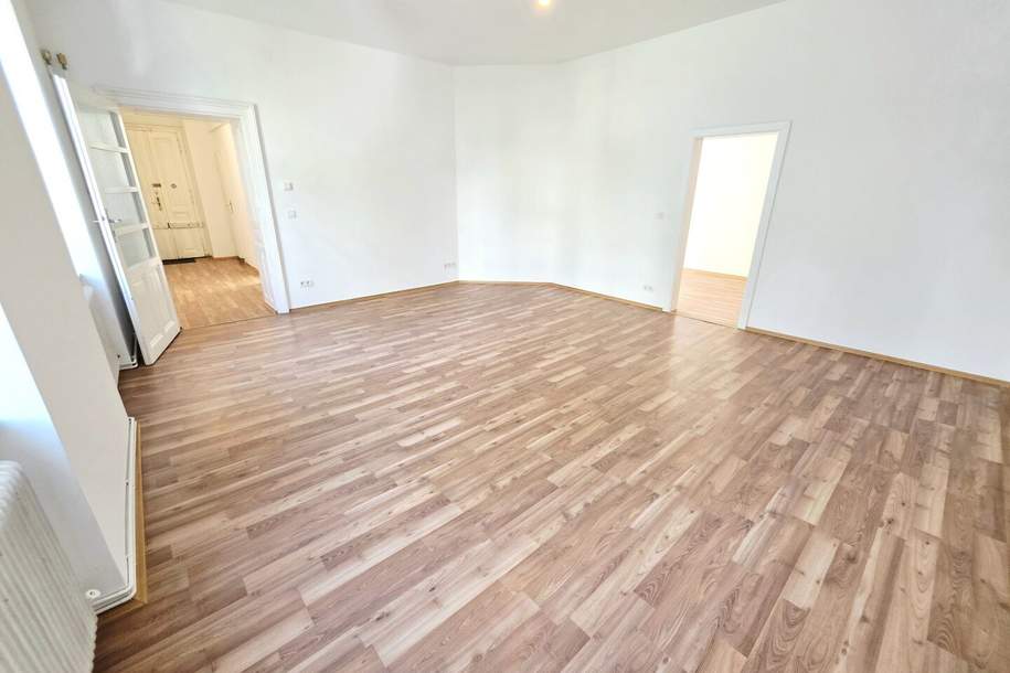 Altbaucharme im Servitenviertel! Kompakt Wohnen im 9. Bezirk! Traumhaft schönes Altbauhaus + Ruhige Seitengasse + Grünblick + Beste Infrastruktur und Anbindung!, Wohnung-kauf, 519.000,€, 1090 Wien 9., Alsergrund