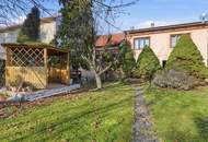 Modernisierungsbedürftiges Wohnhaus in Großweikersdorf nahe Bahnhof mit Garten, Terrasse und ausgezeichneter Infrastruktur!