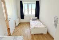1080! UNBEFRISTET! 5 ZIMMER ! Schönes und frisch saniertes DG mit Balkon!