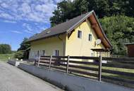 Zweifamilienhaus mit Nebengebäude und großzügigem Garten nahe Dreiländereck !