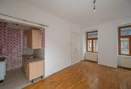 ++NEU++ ruhige 2-Zimmer Altbau-Wohnung, viel Potenzial!