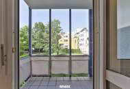 Ruhige, helle City-Wohnung mit Innenhofausrichtung und schöner Loggia