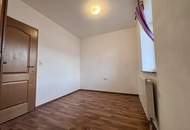 Charmantes Mini-Apartment mit Badezimmer und Balkon in zentraler Lage - Zimmer 13! Nähe BMW, SKF!!!