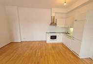 Befristet vermietete 2-Zimmmer- Dachgeschosswohnung - Garten-/Hofseitig ausgerichtet!