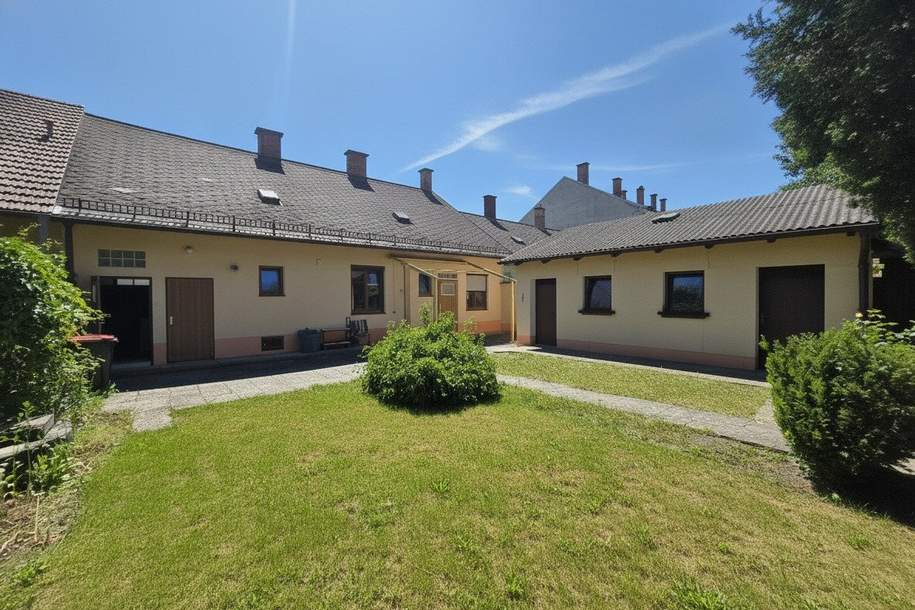 Charmantes Stadthaus in zentraler Lage von Stockerau - 4 Zimmer, idyllischer uneinsehbarer Garten und Nebengebäude, Haus-kauf, 365.000,€, 2000 Korneuburg