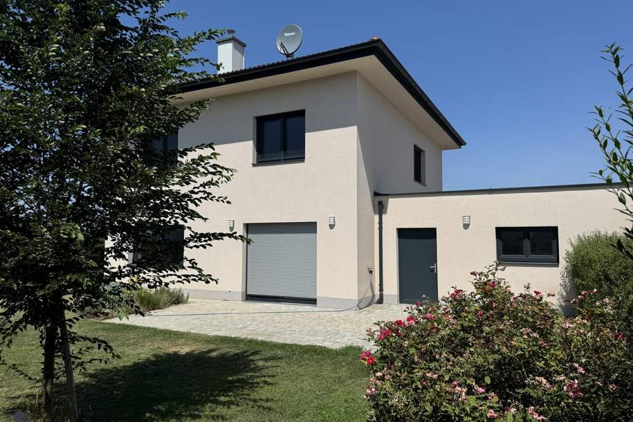 Modernes Wohnen im Grünen: Luxuriöses Einfamilienhaus in Pixendorf zur Miete!, Haus-miete, 2.585,00,€, 3451 Tulln