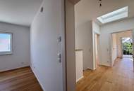 OPEN HOUSE - 20.09. | Bezugsfertiger Erstbezug mit Eigengarten, Photovoltaik & Erdwärmepumpe – Neufelder See vor der Tür