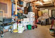 Sanierungsbedürftiges Haus in Untersiebenbrunn! Rohdachboden mit Ausbaupotential!