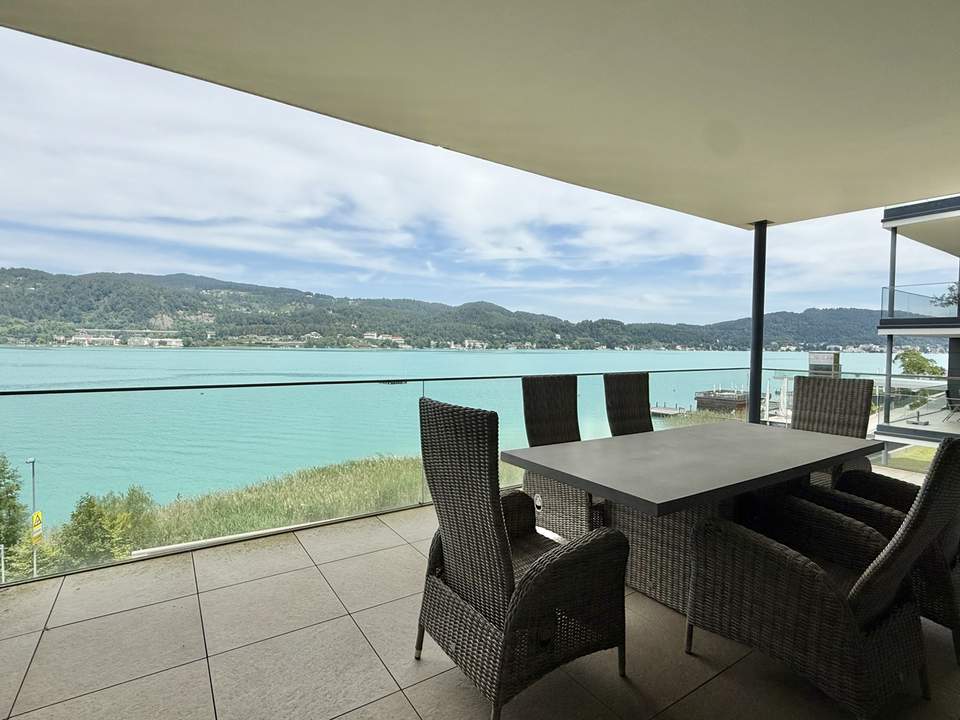 Luxusapartment mit unverbaubarem Panorama-Seeblick und privatem Seezugang am Wörthersee