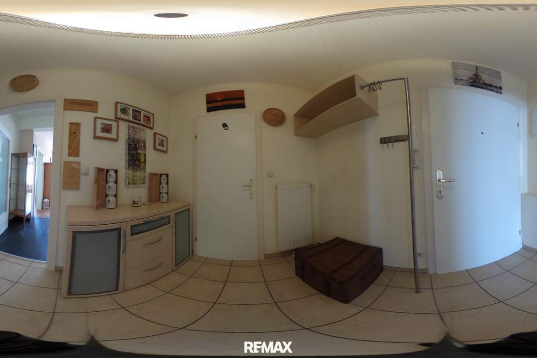 Ansprechende Wohnung mit Loggia und Garagenparkplatz