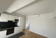 UNBEFRISTET - helle 2,5-Zimmer Dachgeschosswohnung mit Wohnküche, Schrankraum, 26 m2 Dachterrasse und Kellerabteil nahe Schönbrunn