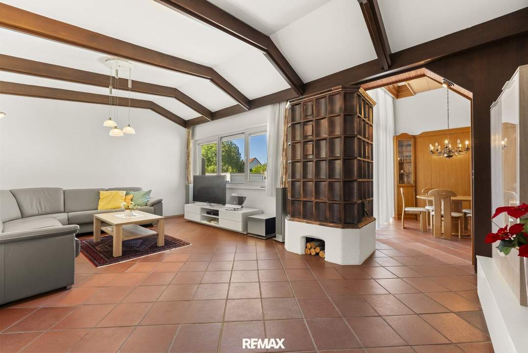 Charmanter Bungalow mit Pool & großem Garten