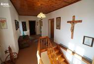 Geräumiges Wohnhaus mit schönem Garten