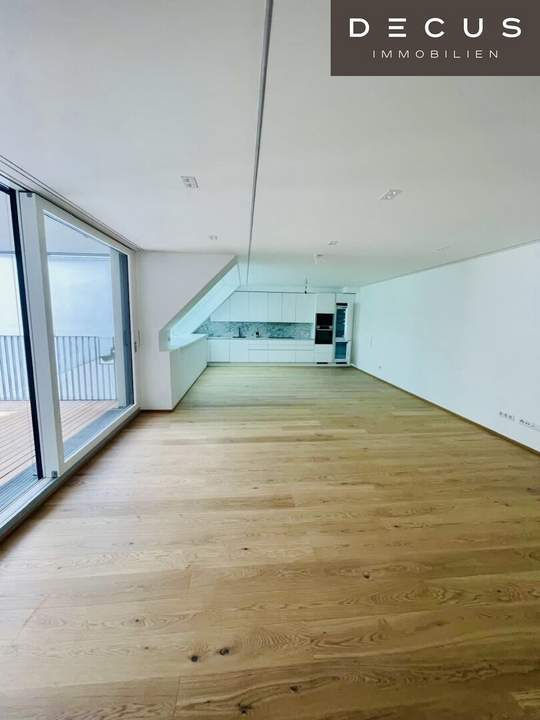 | TERRASSE | 4 ZIMMER DACHGESCHOSSWOHNUNG | 12 m2 BALKON | NAHE INNENSTADT | STADTPARK | MODERN | 1. DACHGESCHOSS