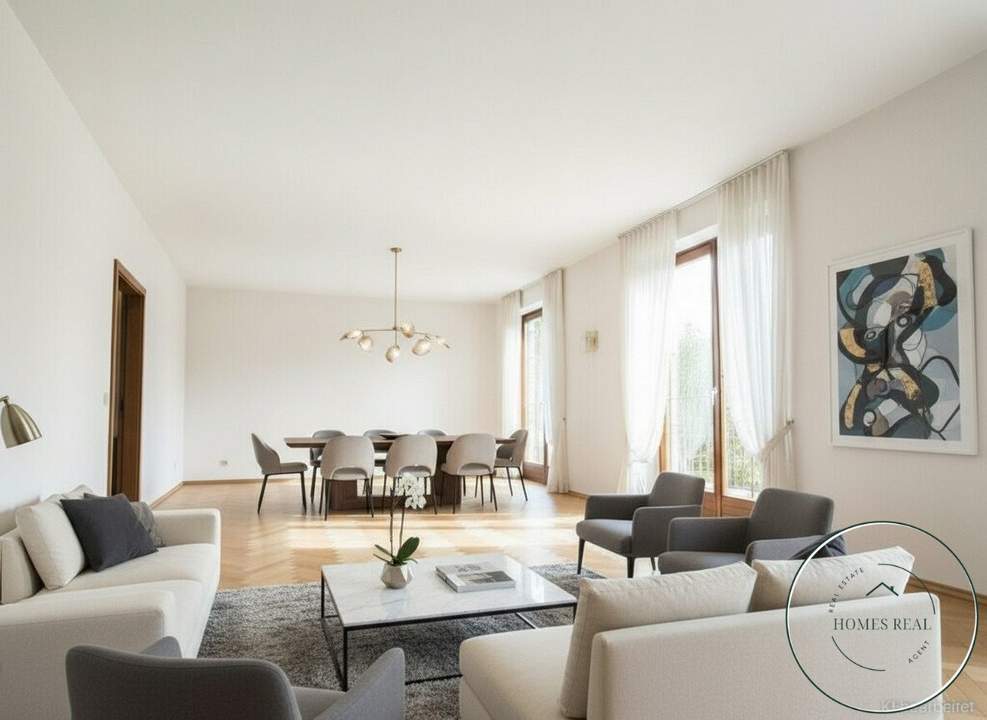 Wohnen ohne Grenzen: Familienresidenz mit spektakulärer Ausbaureserve im Grünen