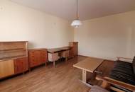 Wohnung mit Sanierungsbedarf – 74 m² Wohnfläche + Loggia und Kellerabteil