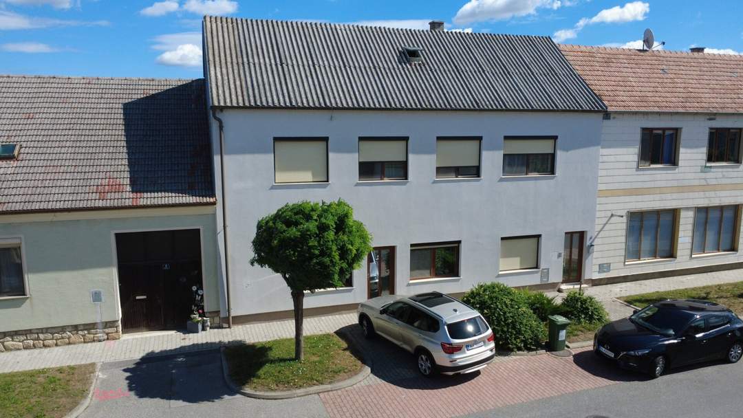 Gepflegtes Mehrfamilienhaus mit 5 Zimmern und moderner Ausstattung in 2471 Pachfurth!