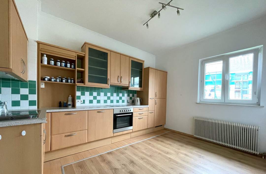 Terrassengartenwohnung - 3 Schlafzimmer plus großer Küche- Geräumig, Günstig, Selten!