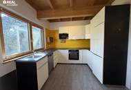 Perfekt für Wohnen, Ordination, Vermietung oder Generationenwohnen. Drei Einheiten - zwei Häuser - ein durchdachtes Lebenskonzept.