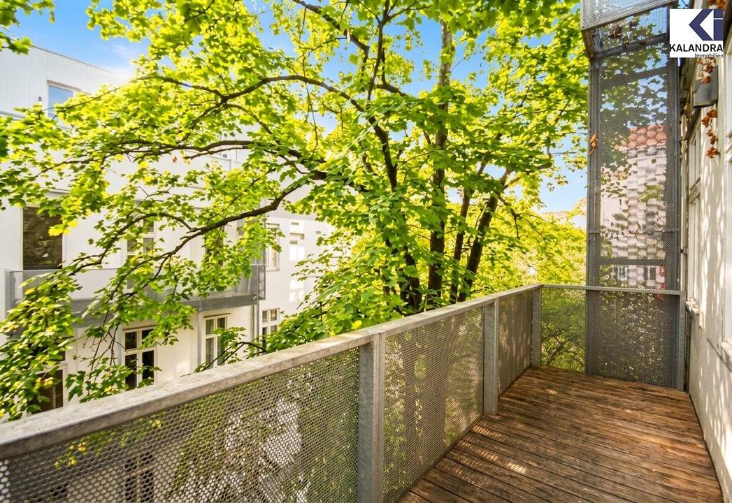360 TOUR // DESIGN-ALTBAU nahe NASCHMARKT
