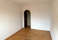 " 2 Zimmerwohnung, über den Dächern von Laxenburg!"