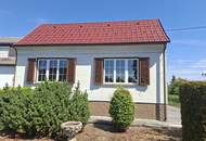 Teilsaniertes Haus mit 1000m² oder 1500m² Grund