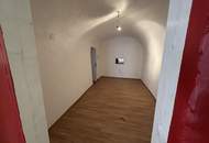 Sanierungsbedürftiges Wohn- und Geschäftshaus in Innenstadtlage