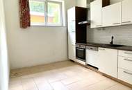 Wunderschöne 100m2 große 4-Zimmer Wohnung mit kleinem Garten in ruhiger Lage (Birkenweg, Hollabrunn) zu mieten!