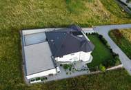 Neuwertige Villa in sonniger Lage nahe Schärding – Wohnen mit Ausblick