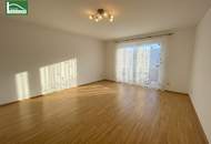 Ruhige Wohnung im Zentrum von Himberg mit großem Balkon und Einbauküche! Ab Juli verfügbar!