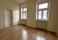 FELBERSTRASSE, sonnige 76 m2 Altbau, 3 Zimmer, 2er-WG-geeignet, Extraküche, Wannenbad/Dusche, befristet