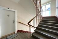 Sanierungsbedürftige 2 Zimmer Wohnung in S-Bahn-Nähe - KEIN LIFT!