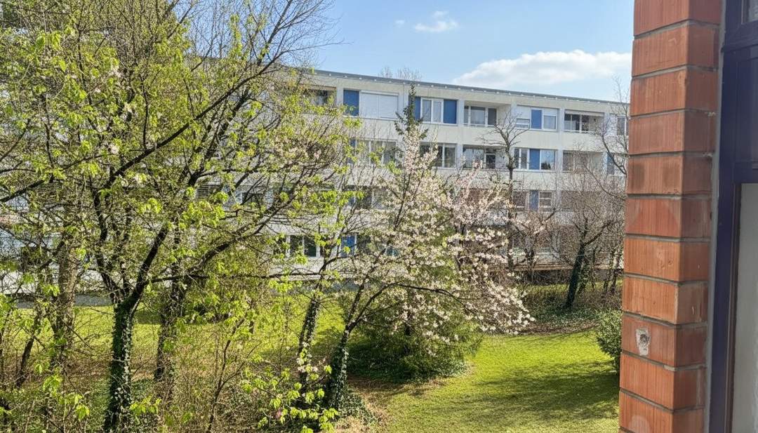 Generalsanierte Wohnung in Top Zustand mit großem Kellerraum