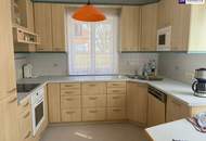 SONNENLAGE - Neuwertiges ca. 160m2 großes Traumhaus mit idyllischem Garten + Terrasse, 2 Garagen & Top-Ausstattung in Ruhelage