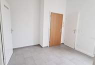 VIKTOR-ADLER-MARKT, 74 m2 Altbau, 2 Zimmer, Küche, Duschbad, Parketten, Columbusgasse, U1-Nähe
