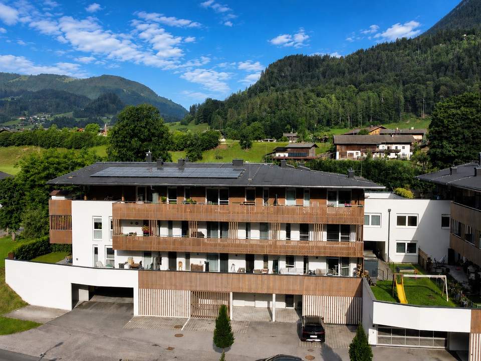 Modern wohnen, naturnah leben: Provisionsfreie 3-Zimmer-Wohnung mit Bergblick-Terrasse