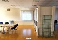 Modernes Bürohaus mit flexibel gestaltbaren Großraumbüros im Industriepark St. Veit