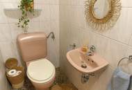 Ruhige 2-Zimmer-Wohnung mit Hof-Loggia und Tiefgaragenplatz