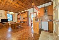 Charmantes Wohnhaus mit Arkadenterrasse, Pool und großem Grundstück in Deutsch Ehrensdorf