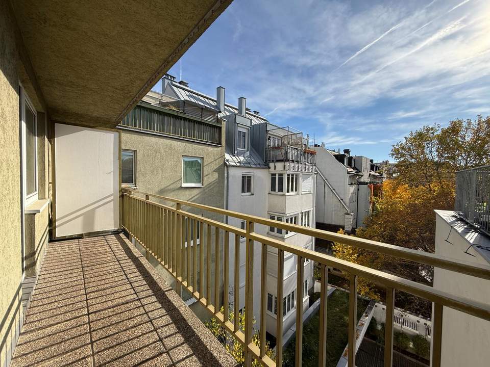 Südloggia, Grünblick, viel Licht, perfekter Grundriss & begehbare Garderobe – 3-Zimmer zum Verlieben