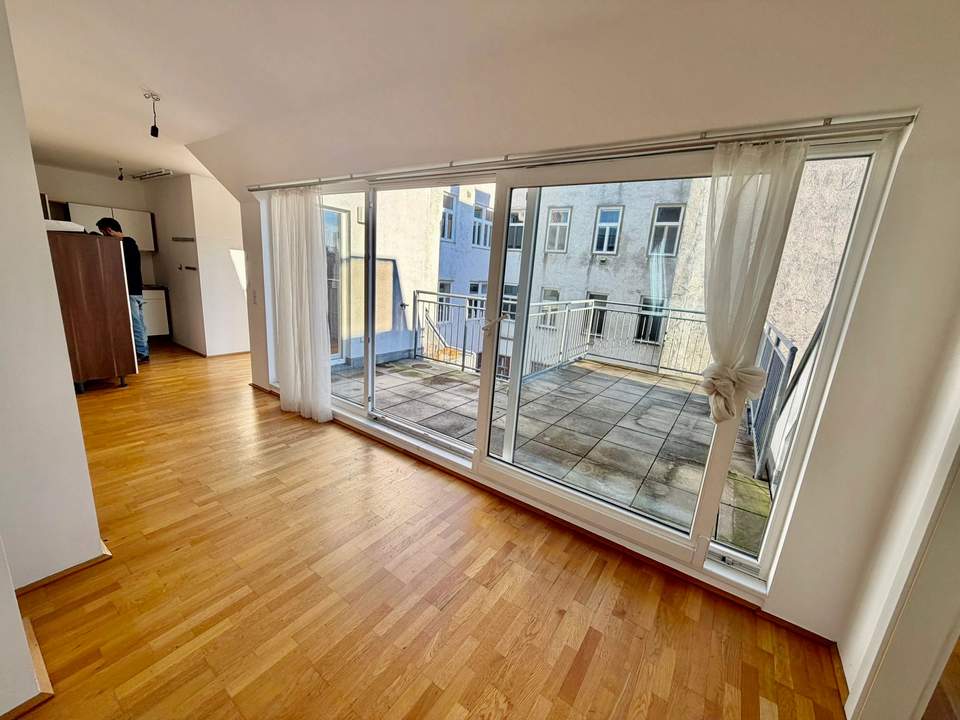 Modernes Dachgeschoss mit großer Terrasse – 3 Zimmer – 64 m² + 20 m² Terrasse – 1060 Wien (Provisionsfrei)