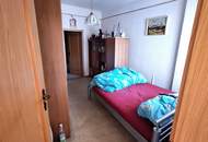Großzügiges Bauernhaus mit 2 Stadeln, Kammern und Stallungen