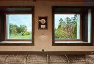 Charmantes Bauernhaus mit großem Grundstück, langgezogenem Hof, 2 Wohnungen und einem Swimmingpool