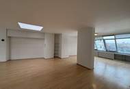 Tolles 4-Zimmer DG mit 2 Terrassen und schönem Blick - alles auf einer Ebene - in Toplage, 1040!