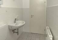 Außergewöhnliches 3-Zimmer-Familiendomizil im Grünen mit Erholungsfaktor und perfekter Infrastruktur! Helle Räume, modernes Bad und praktischer Hauswirtschaftsraum inklusive!