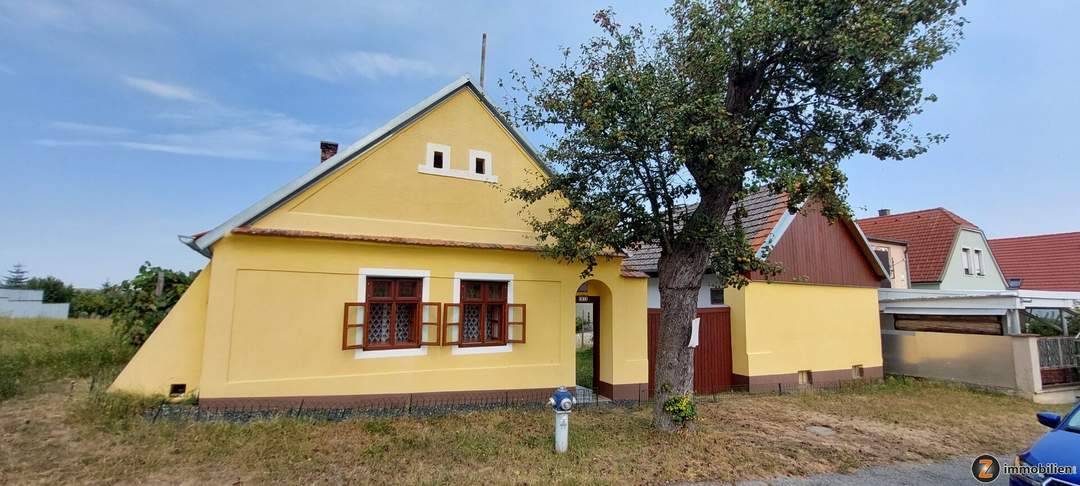 Sanierter, kleiner Streckhof in Ruhelage