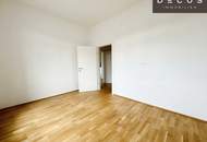 | CHARMANTE 2-ZIMMER WOHNUNG MIT GROSSZÜGIGER SW-TERRASSE | IN WUNDERSCHÖNER ALTBAU-VILLA | HELL & GEMÜTLICH | IDEAL FÜR STUDENTEN, SINGELS ODER PÄRCHEN | NÄHE MED-UNI | TOP LAGE