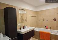 SONNENUNTERGANG UND URLAUBSGEFÜHL MITTEN IN DER STADT