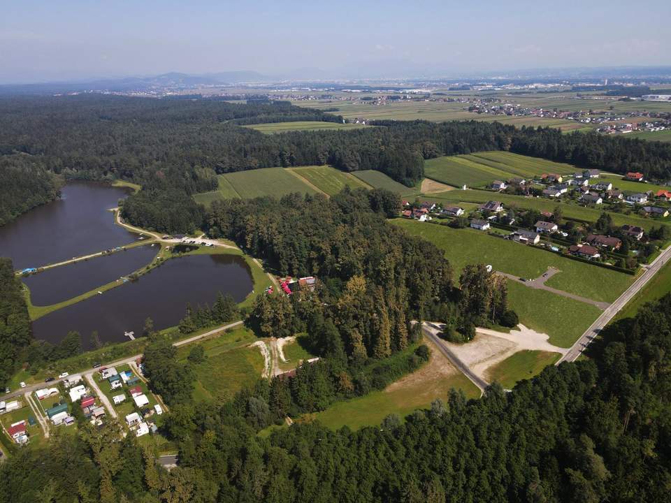 Sonniges Baugrundstück in Seenähe – Wohnen mit Lebensqualität in Wundschuh